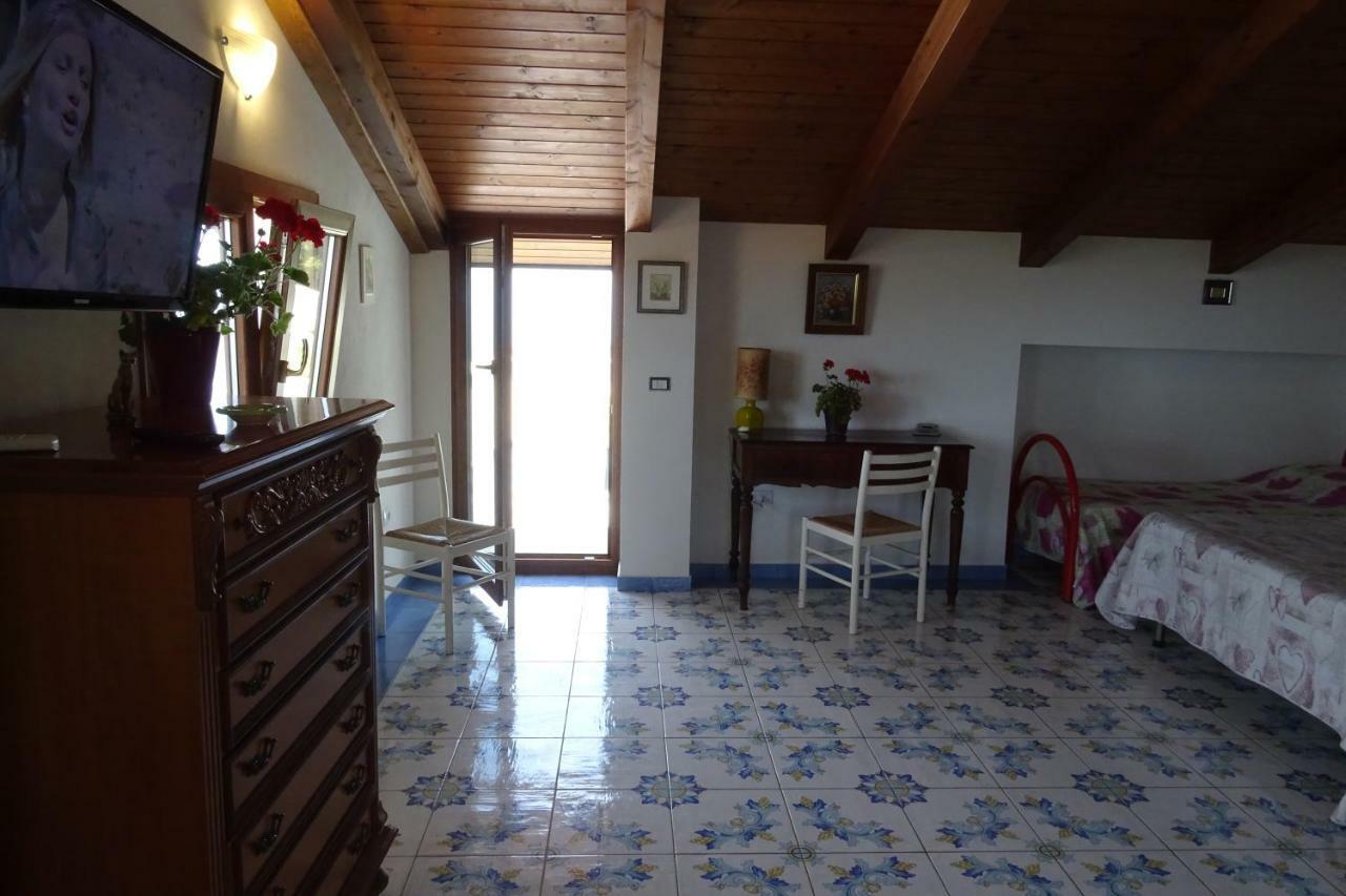 Balconcino Degli Innamorati Tropea Santa Domenica Talao Exterior foto